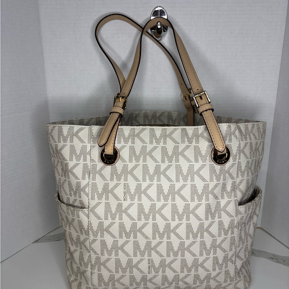 Michael Kors Jet Set - Picture 4 of 8